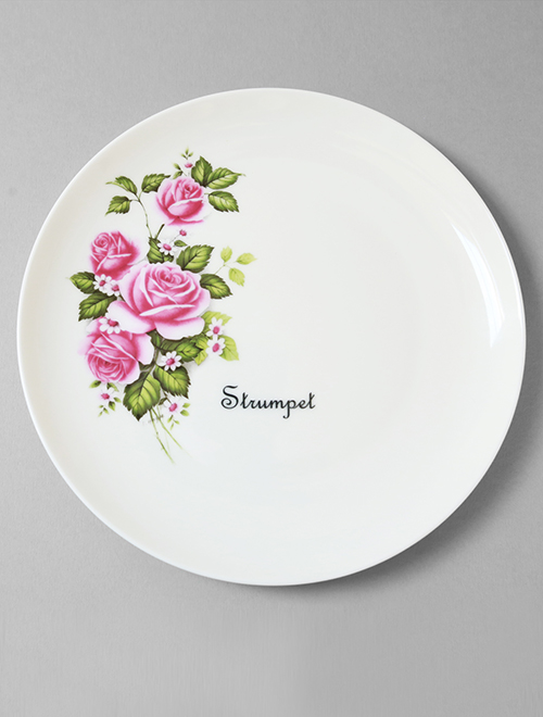 Strumpet Plate